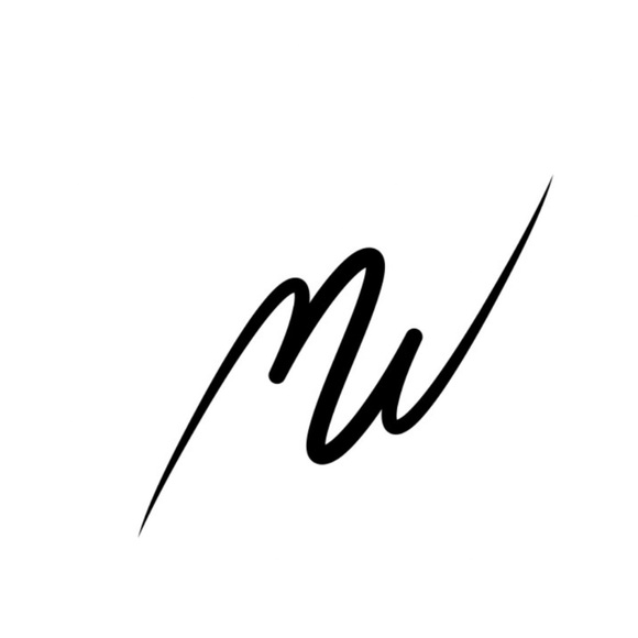 Meet your Posher, Mia - Picture 1 of 1